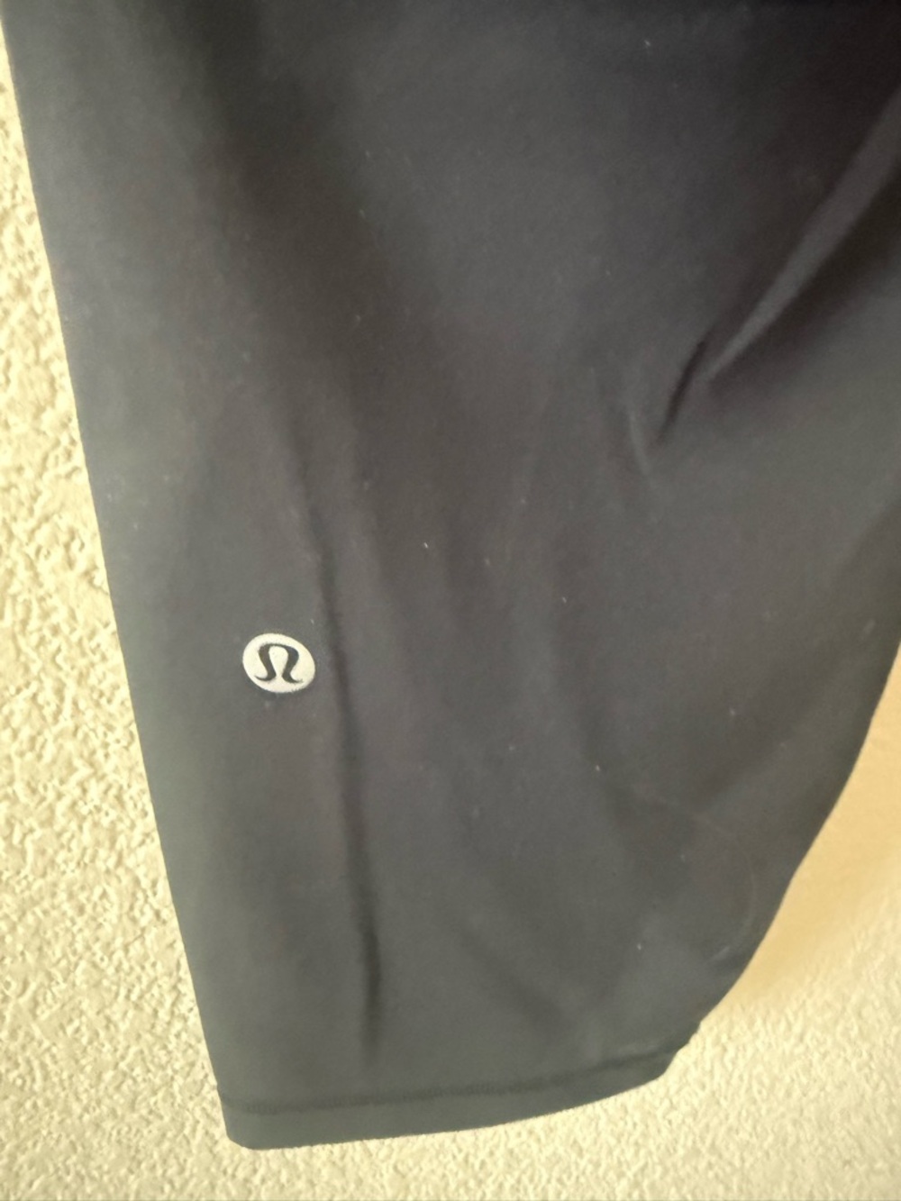 NWT Lululemon Black Cropped Leggings - Picture 4 of 7
